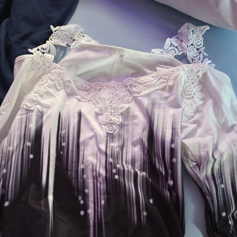Lace Trim Ombre Top
